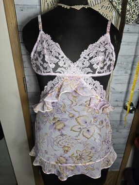 Victoria's Secret Delicate Violet Purple Blossom Babydoll Chemise Gold Floral